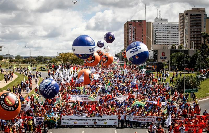 NESTA QUARTA (29) TEM PLENÁRIA, MARCHA E ENCONTRO COM LULA