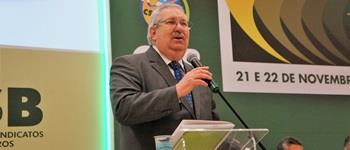 Para o presidente da CSB, Antônio Neto, o negociado sobre o legislado, proposto pela Lei da Reforma Trabalhista, fortalece os sindicatos e a negociação das categorias. 