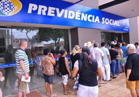Reforma da Previdência vai acabar com a aposentadoria especial do frentista