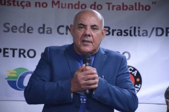 VELHOS E NOVOS DILEMAS DO MUNDO DO TRABALHO, DESAFIOS PARA O MOVIMENTO SINDICAL